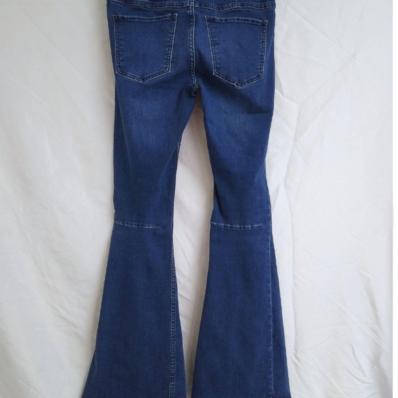 Free People Bell Bottom Jeans Womens Dark Wash Stretch Denim Boho Hippie - Picture 2 of 4